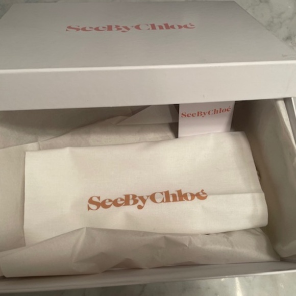 See By Chloe Dustbag & Box - Picture 4 of 5